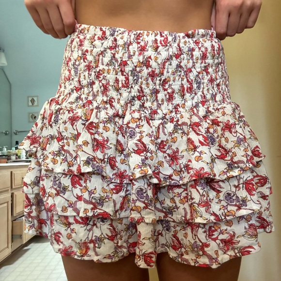 chelsea and violet floral mini skirt - Picture 1 of 3